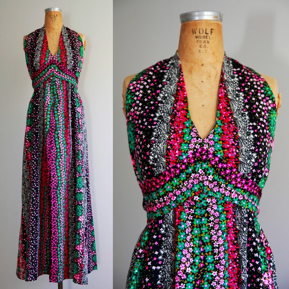1970s Floral Pattern Sleeveless Halter Maxi Dress